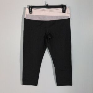 Lululemon legging dark grey and white size 8 cropped